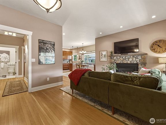 4th image of 616 S 2nd Avenue