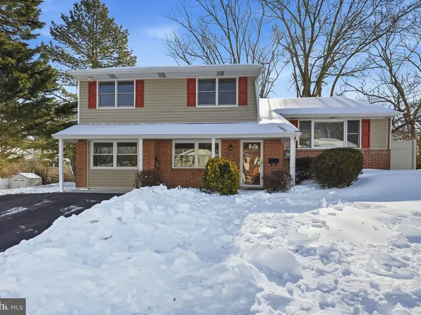 2213 Riviera Ln, Wilmington, DE 19810