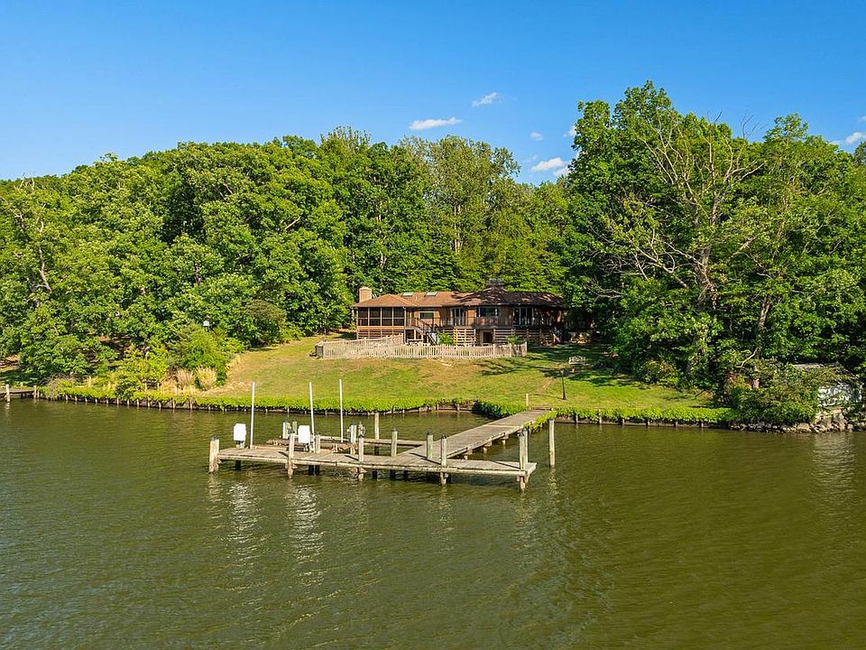 1st image of 106 Shady Cove Ln
