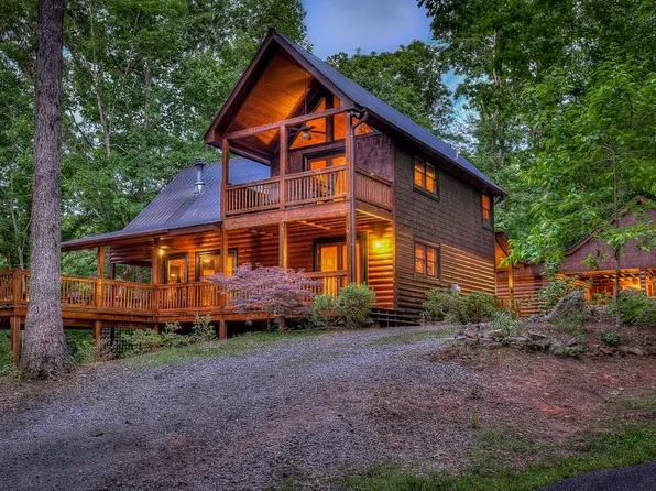 155 Shayla Dr, Blue Ridge, GA 30513