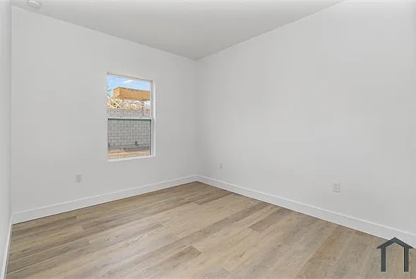 435 Goldsmith Ave — Photo 27