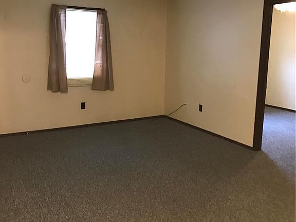 5th image of 1326 Virginia Ave