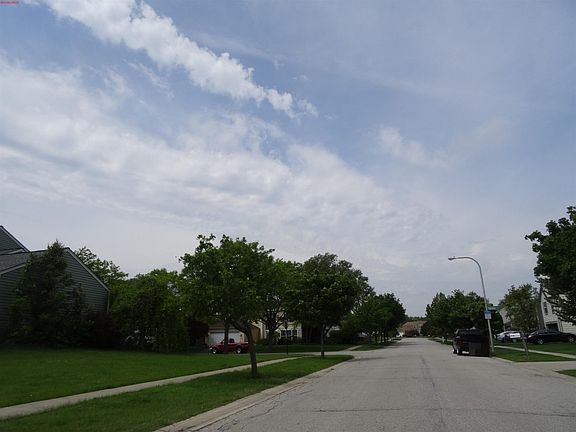4th image of 981 Annandale Dr