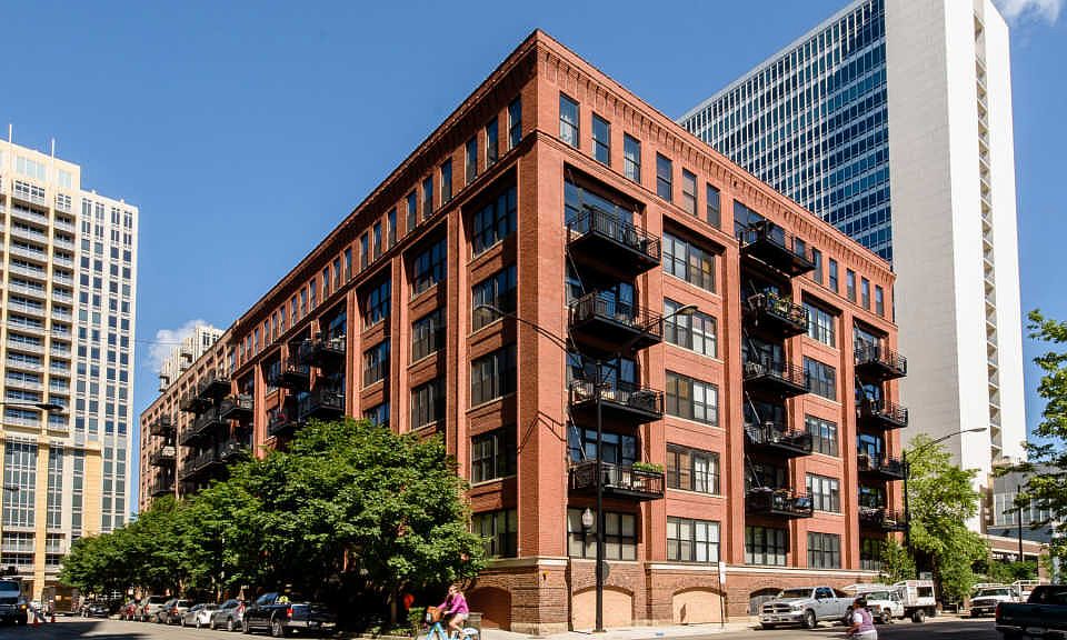 1st image of 520 W Huron St APT 510