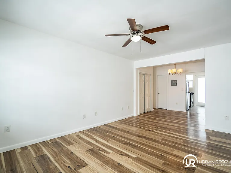 1120 Euclid Ave #9 — Photo 8