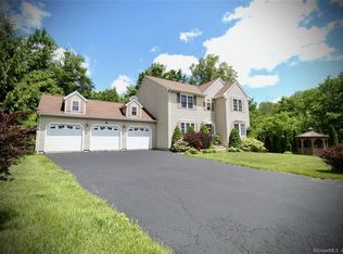 677 Heron Dr, Torrington, CT 06790