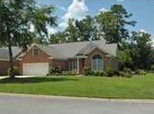 2 Oak Park Pl, Savannah, GA 31405