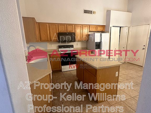 4th image of 18221 N 147th Dr