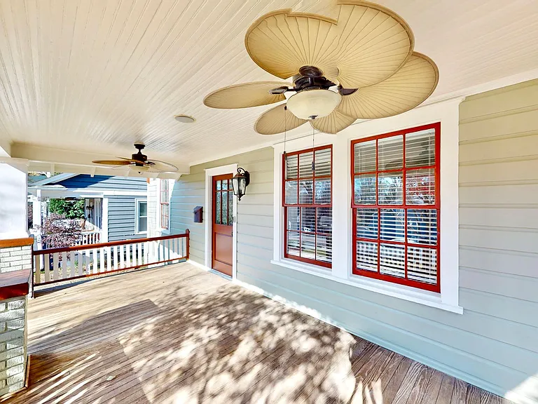 2100 Rozzelles Ferry Rd — Photo 2