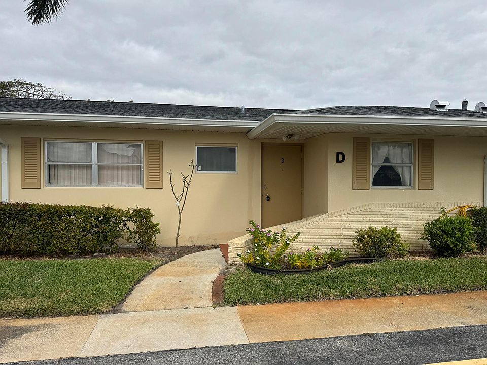 1st image of 2581 Barkley Drive W Apt D