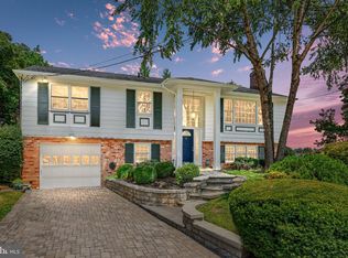 9000 Greer Ct, Fairfax, VA 22031