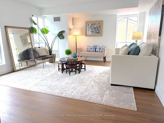 4th image of 139 Merton St #448