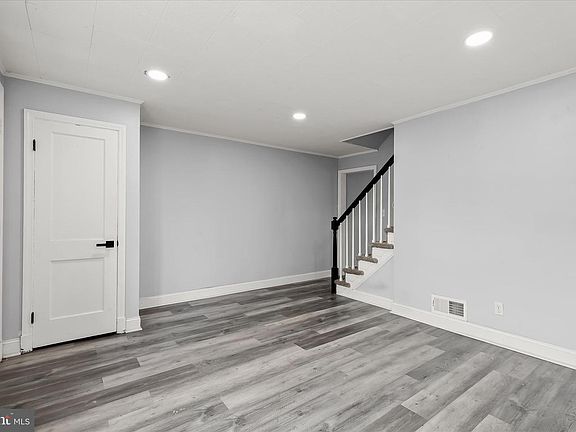 5th image of 4352 Eldone Rd