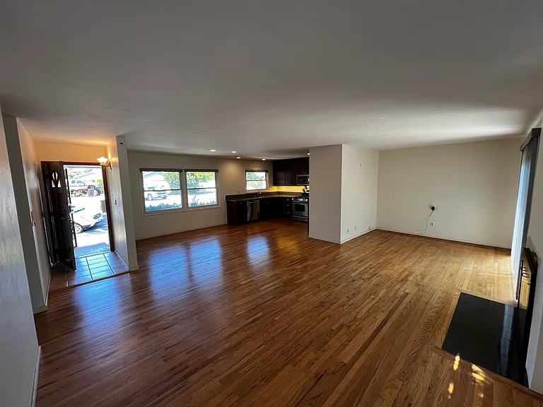 2145 Seagull Ln — Photo 5