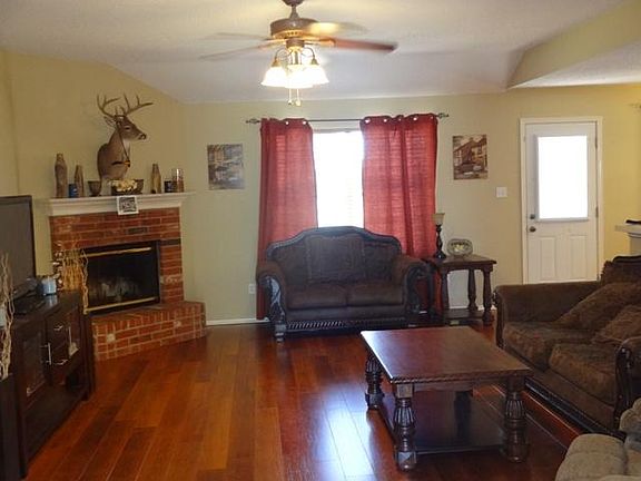3rd image of 5006 Eastcreek Dr