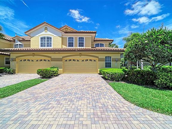 4th image of 8432 Miramar Way