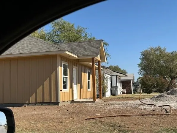 1415 SW Pennsylvania Ave, Lawton, OK 73501