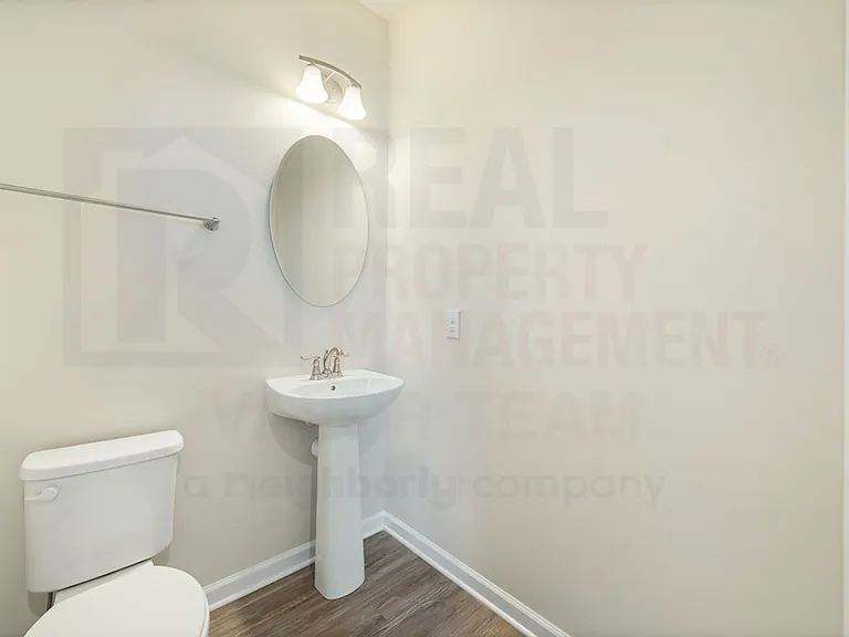 4011 N Steels Cir — Photo 20