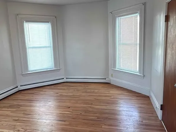 23 West Ave APT 1, Pawtucket, RI 02860