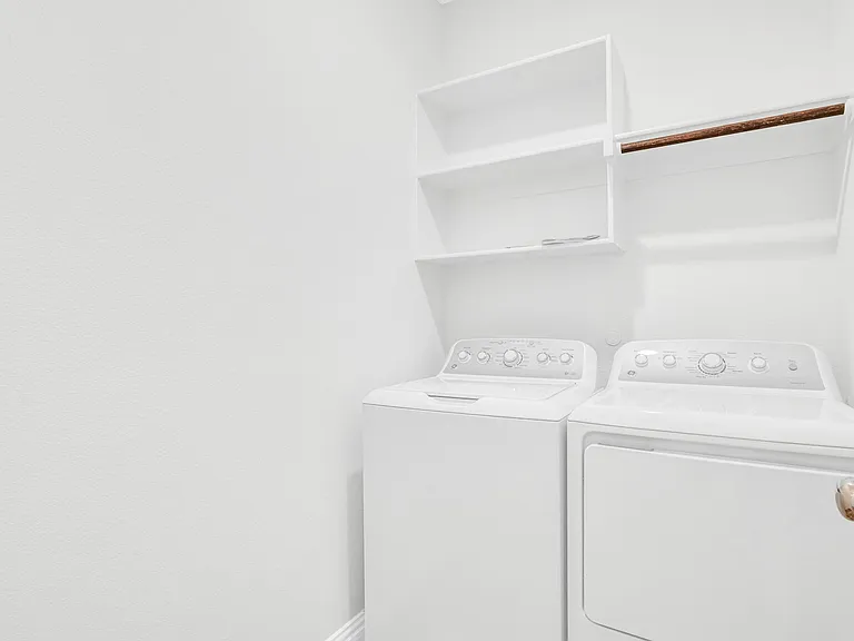 5108 Wilder Ave — Photo 9