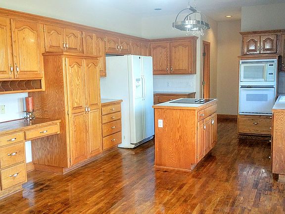 Lots of cabinets & counters