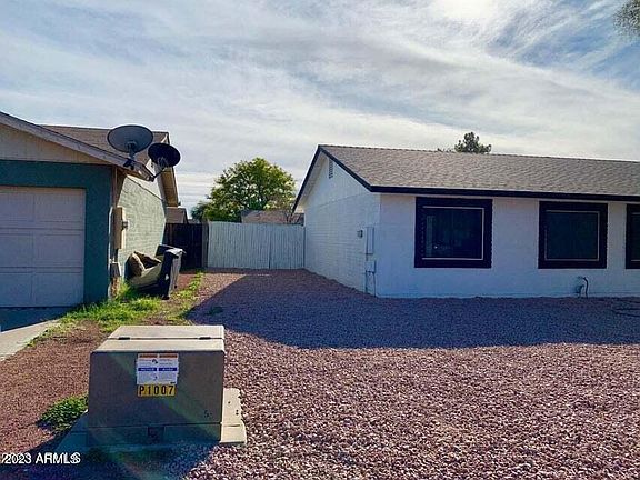 2nd image of 10921 W CAMPBELL Avenue