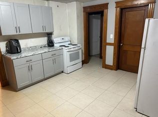 75 Vernon St, Waterbury, CT 06708