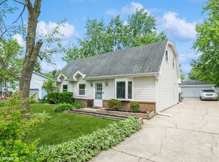 159 Blackberry Dr, Bolingbrook, IL 60440