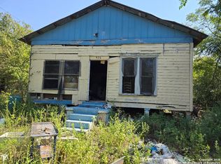 426 4th, Rockdale, TX 76567