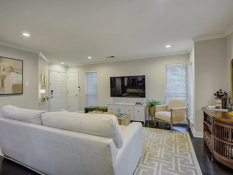 2506 Cranbrook Ln #1 — Photo 6