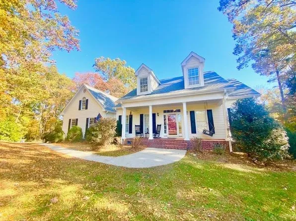 353 Shearin Ln, Youngsville, NC 27596
