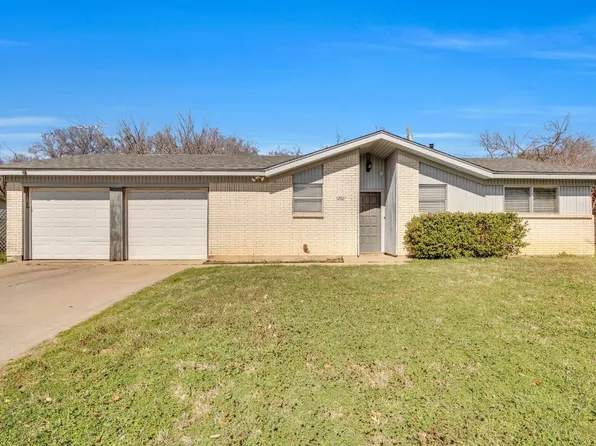 1208 Julie St, Weatherford, TX 76086