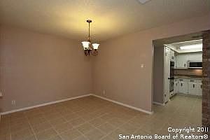 5th image of 14127 Oak Ct