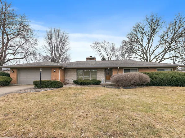 217 Dennis Ct, Elgin, IL 60123