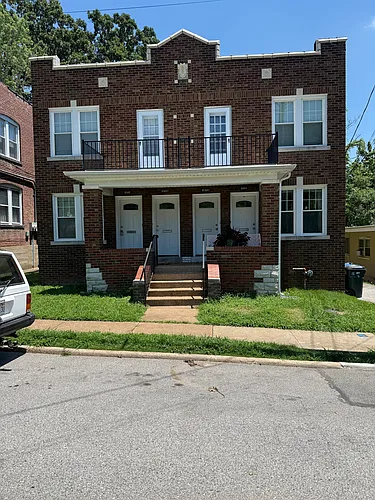 1634 Yale Ave #1634 Photo 1
