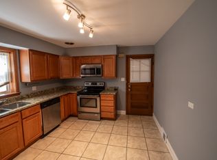 822 S La Grange Rd APT 1, La Grange, IL 60525