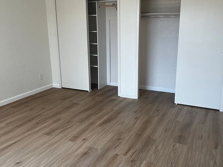 2900 Vista Del Rey NE #20A — Photo 15