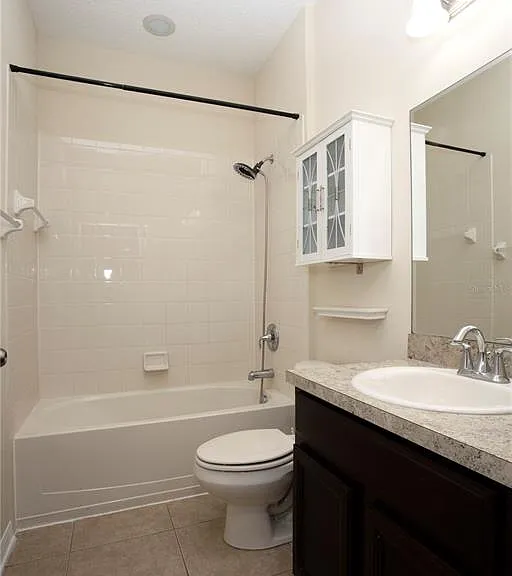 1319 Rowantree Dr — Photo 22