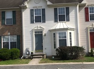 106 Couples Dr, Newark, DE 19702