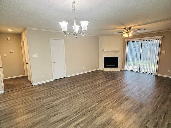 3rd image of 2 Peach Ct