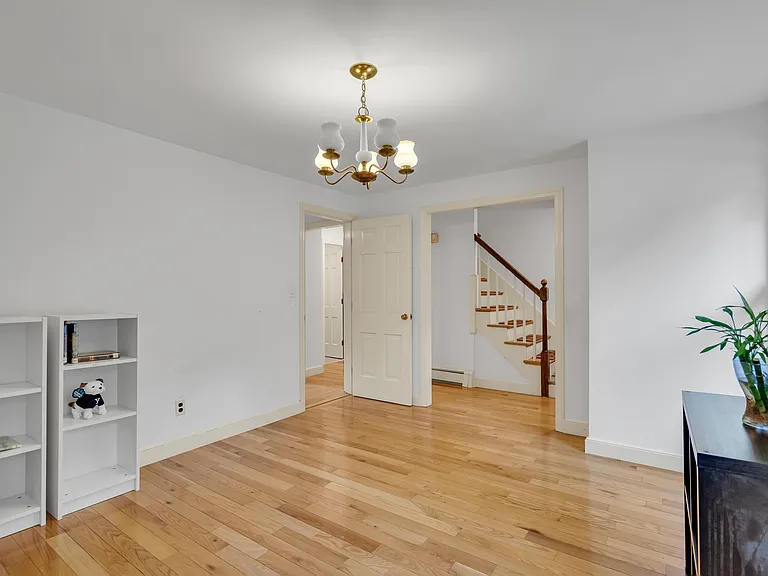 32 Dewey Rd — Photo 6