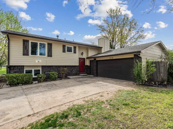 106 N Summitlawn Cir, Wichita, KS 67212