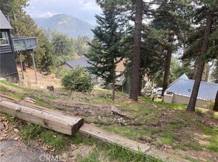 31551 Panorama Dr, Running Springs, CA 92382