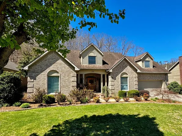 122 Cedar Hts, Pikeville, KY 41501