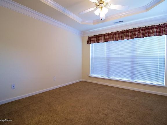 10019 Chenowith Vista Way 24