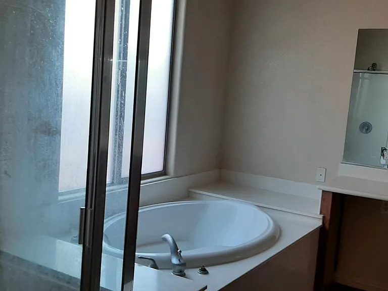 230 Valerian St — Photo 18
