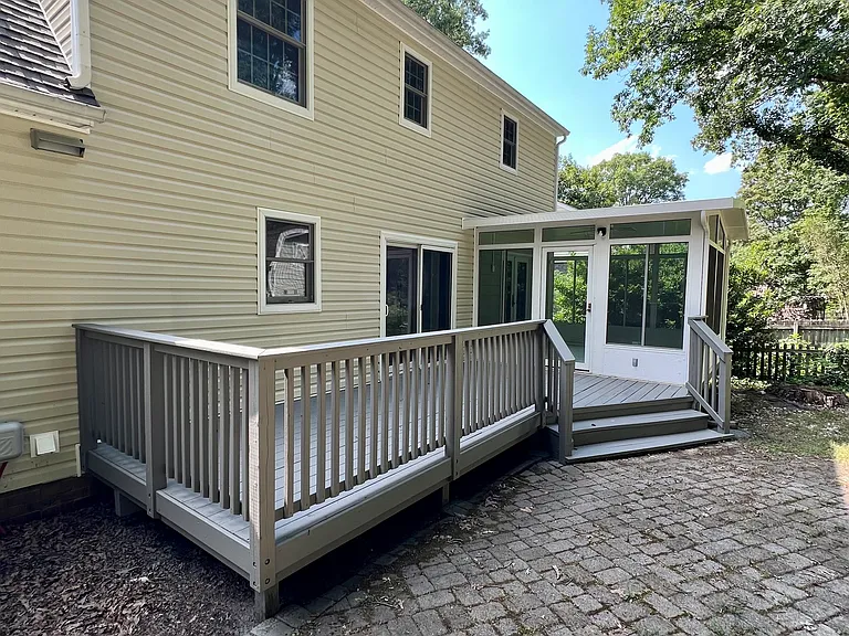 331 Glenpark Ln — Photo 36