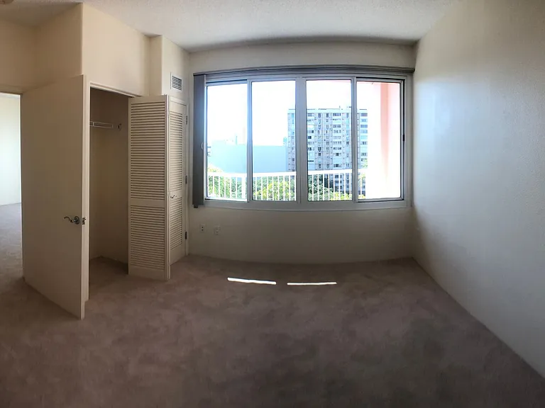 801 S King St #1011 — Photo 9