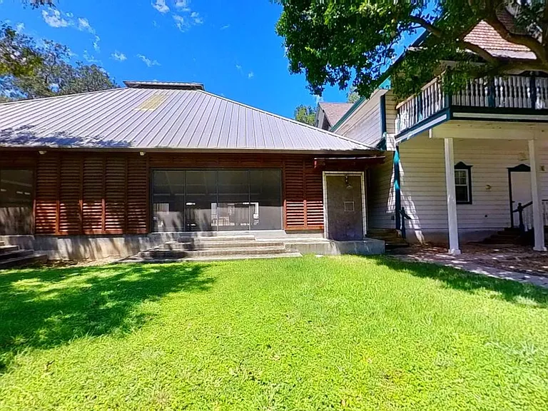 433 W San Antonio St #F — Photo 8