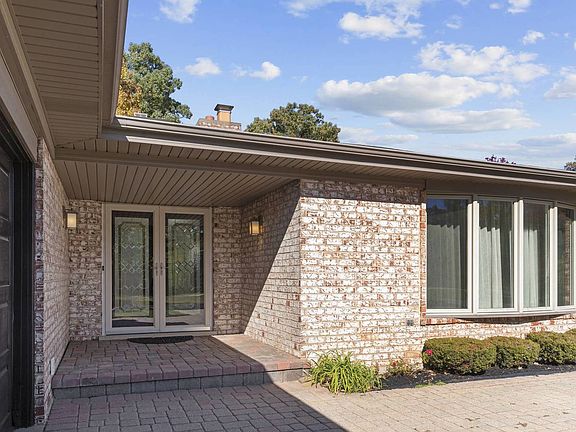 2nd image of 313 Ethel Ln